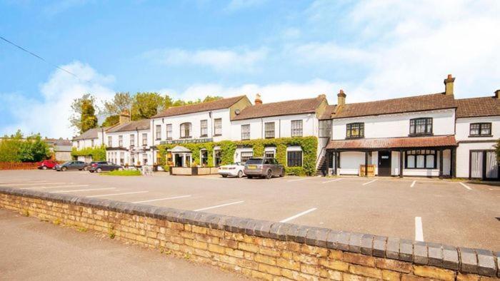The Bridge Hotel Thrapston  Kültér fotó